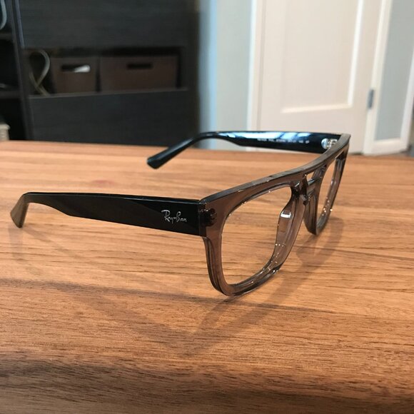 Ray-Ban RB4426 Phil Bio-Based Polished Transparent Grey - no lenses - Picture 5 of 9